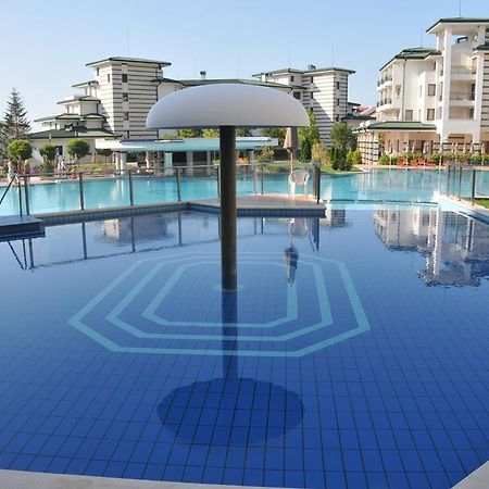 Kalina Private Apartments In Emerald Resort, רבדה מראה חיצוני תמונה