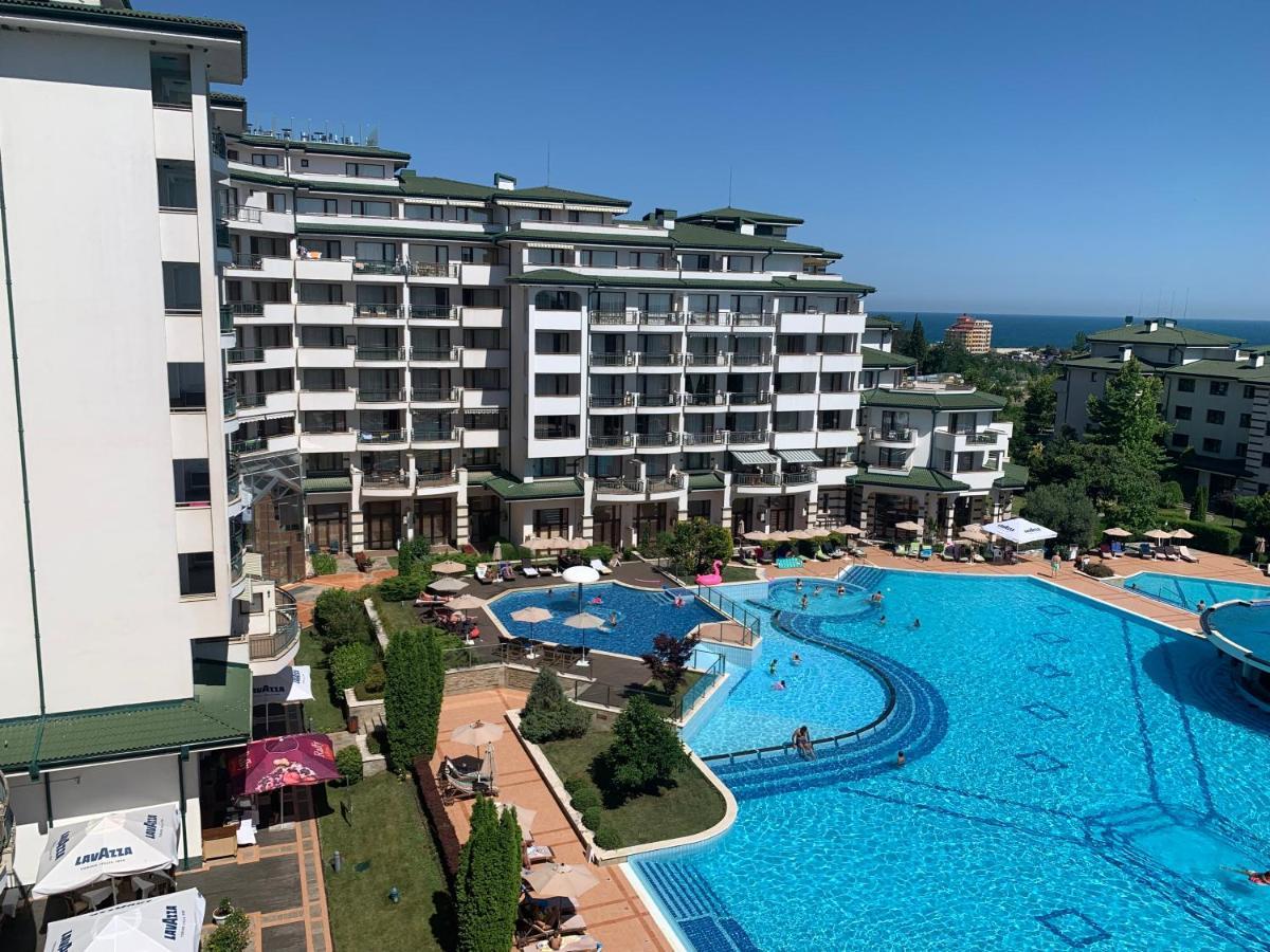Kalina Private Apartments In Emerald Resort, רבדה מראה חיצוני תמונה