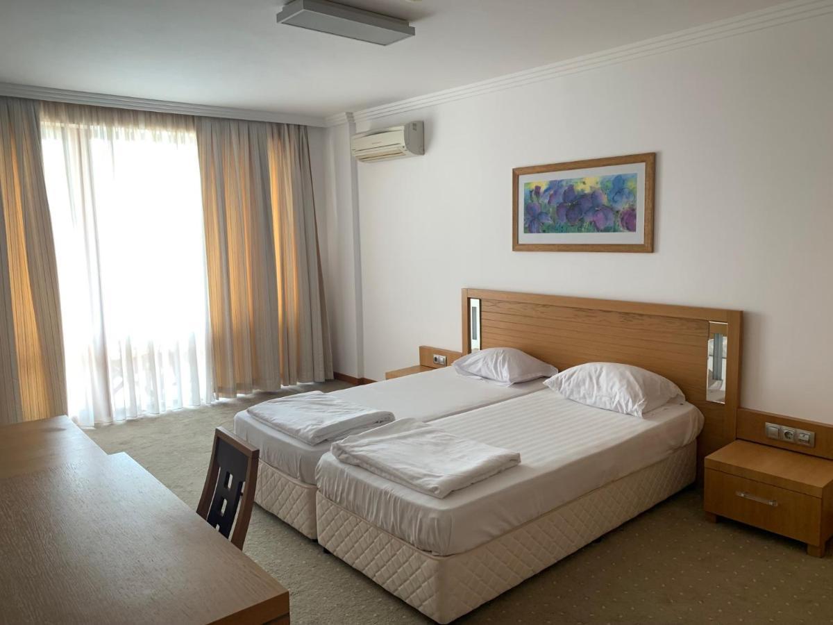 Kalina Private Apartments In Emerald Resort, רבדה מראה חיצוני תמונה