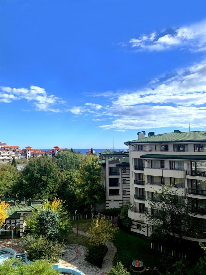 Kalina Private Apartments In Emerald Resort, רבדה מראה חיצוני תמונה