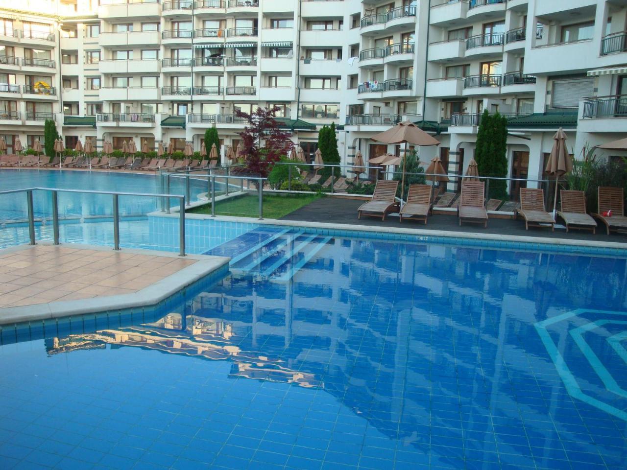 Kalina Private Apartments In Emerald Resort, רבדה מראה חיצוני תמונה